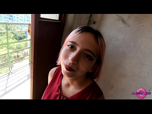 ❤️ Ուսանող Զգացմունքային ծծում է օտարին ծայրամասում ☑ Պոռնո մեզ մոտ
